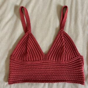 Crop top crochet rouge